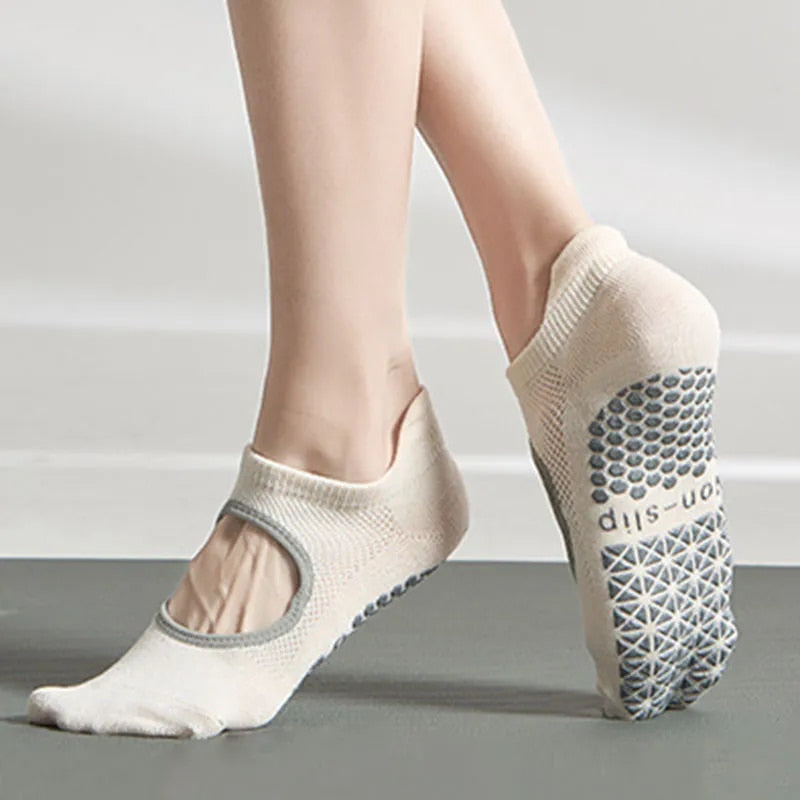 http://southquill.com/cdn/shop/files/Yoga-Socks-Women-Silicone-Non-slip-Pilates-Grip-Low-ankle-Sock_jpg.jpg?v=1695686526